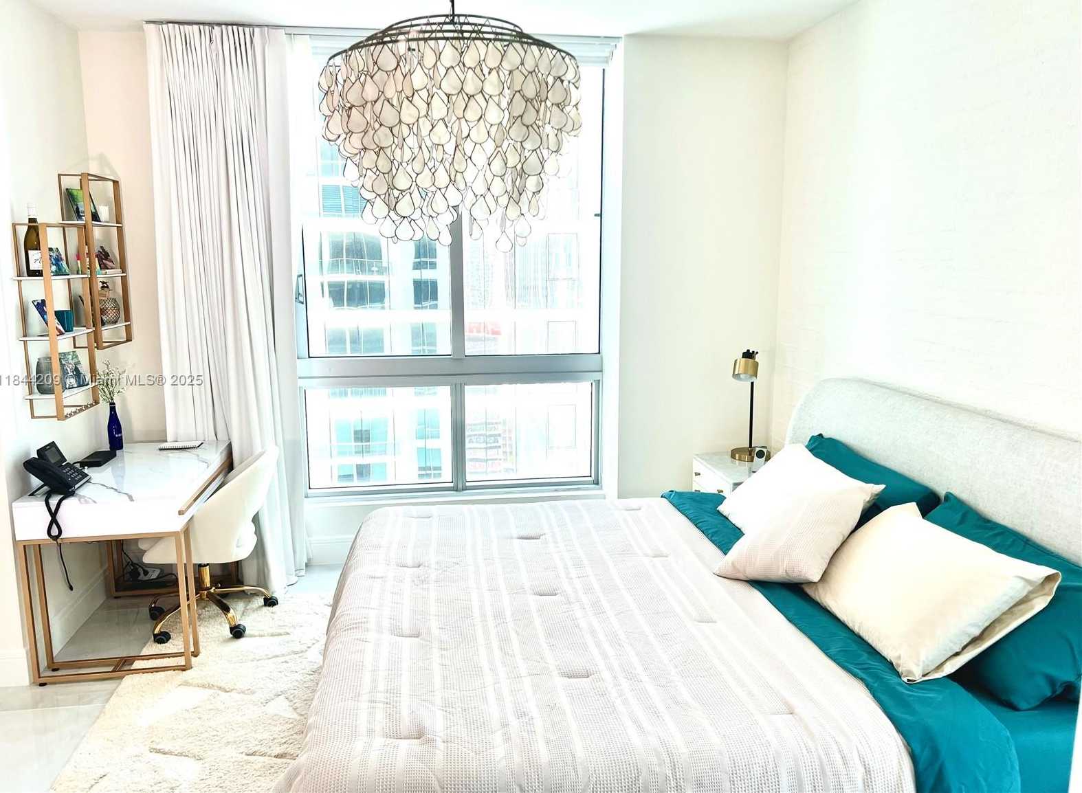 Small Image of 300 SOUTH BISCAYNE BLVD #T-2902, Miami Number 8
