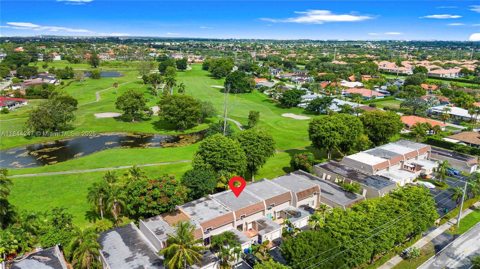Small Image of 19828 BOB O LINK DR, Hialeah Number 10