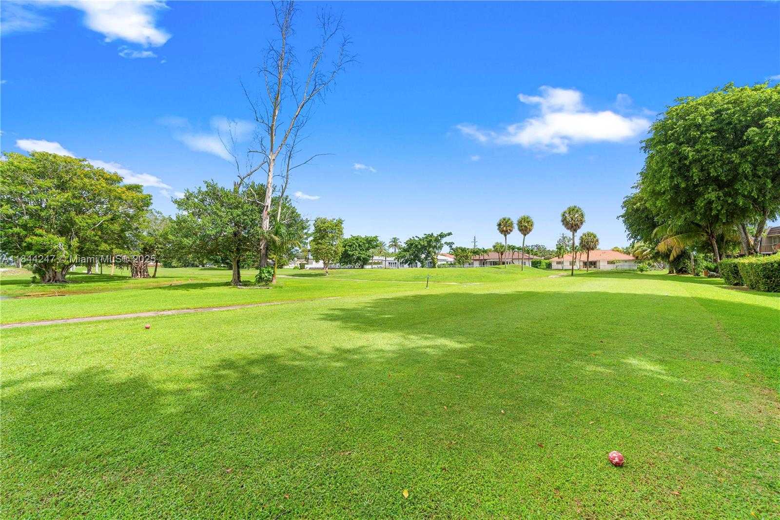 Small Image of 19828 BOB O LINK DR, Hialeah Number 19