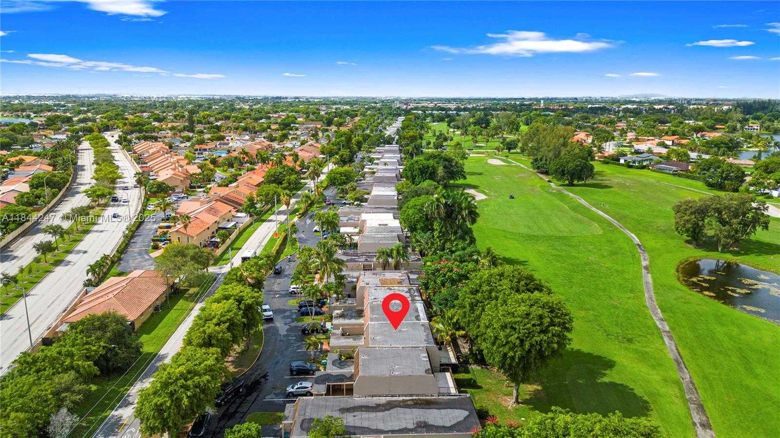 Small Image of 19828 BOB O LINK DR, Hialeah Number 56