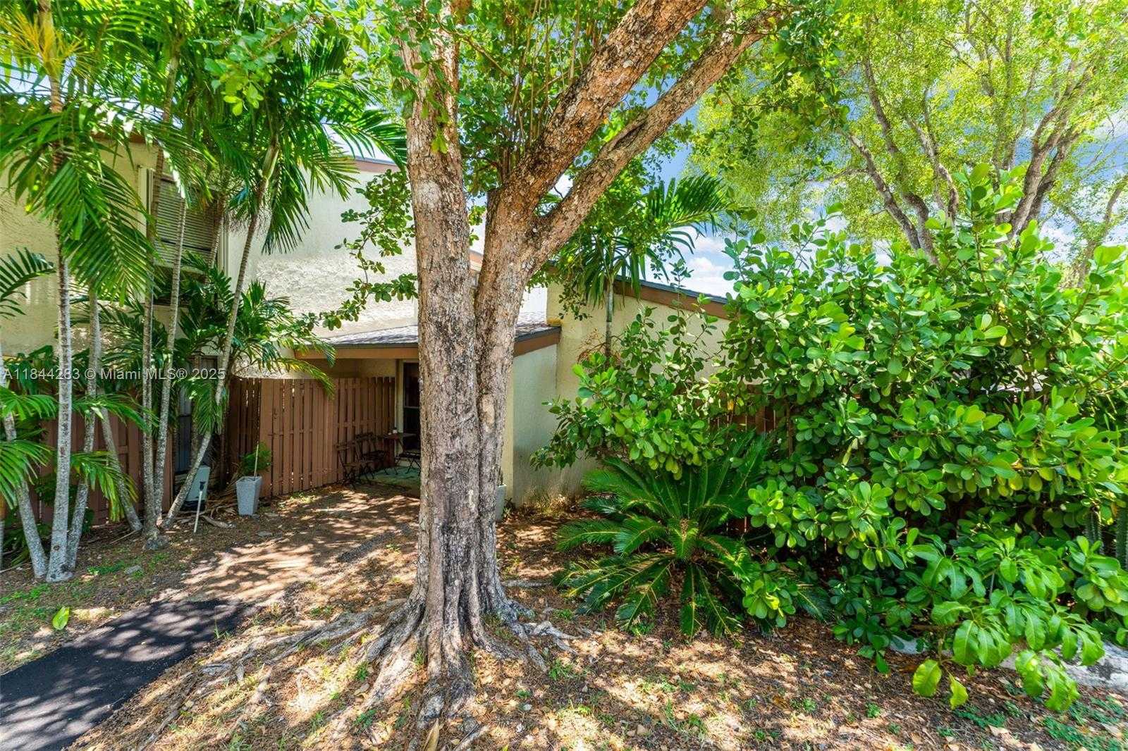 Small Image of 11466 SOUTH WEST 109TH RD #42W, Miami Number 2