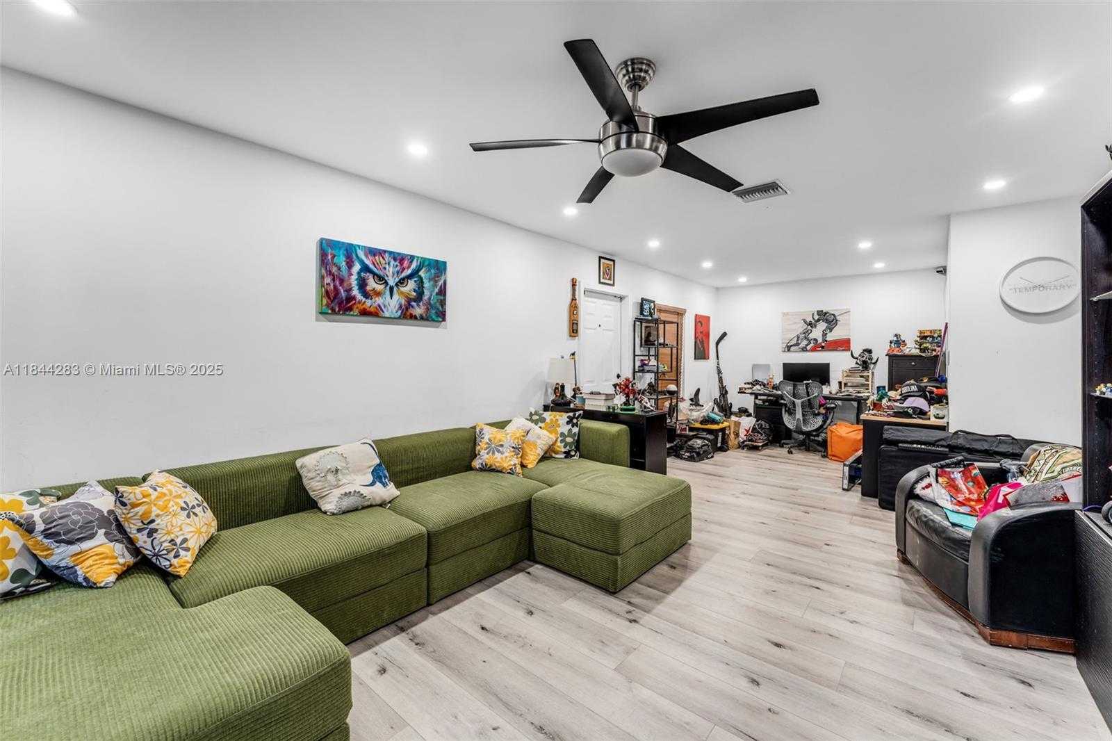 Small Image of 11466 SOUTH WEST 109TH RD #42W, Miami Number 4