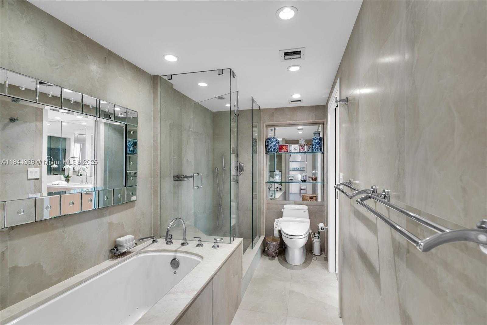 Small Image of 200 OCEAN LANE DR #503, Key Biscayne Number 11