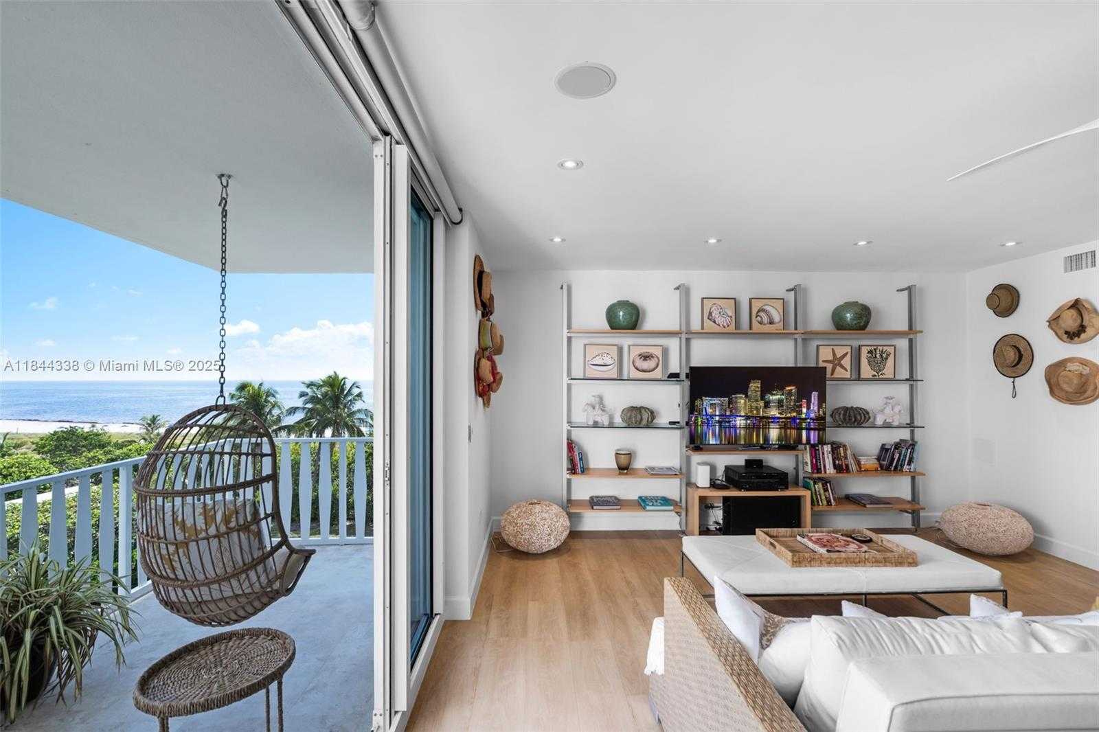 Small Image of 200 OCEAN LANE DR #503, Key Biscayne Number 5