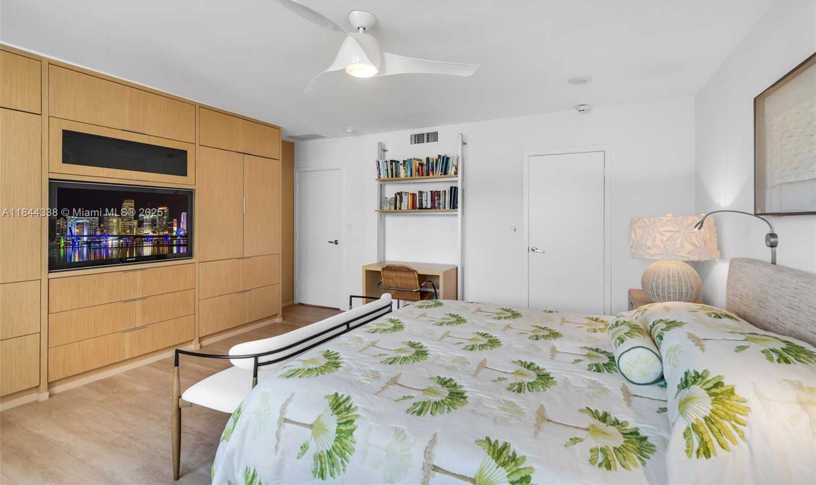 Small Image of 200 OCEAN LANE DR #503, Key Biscayne Number 9