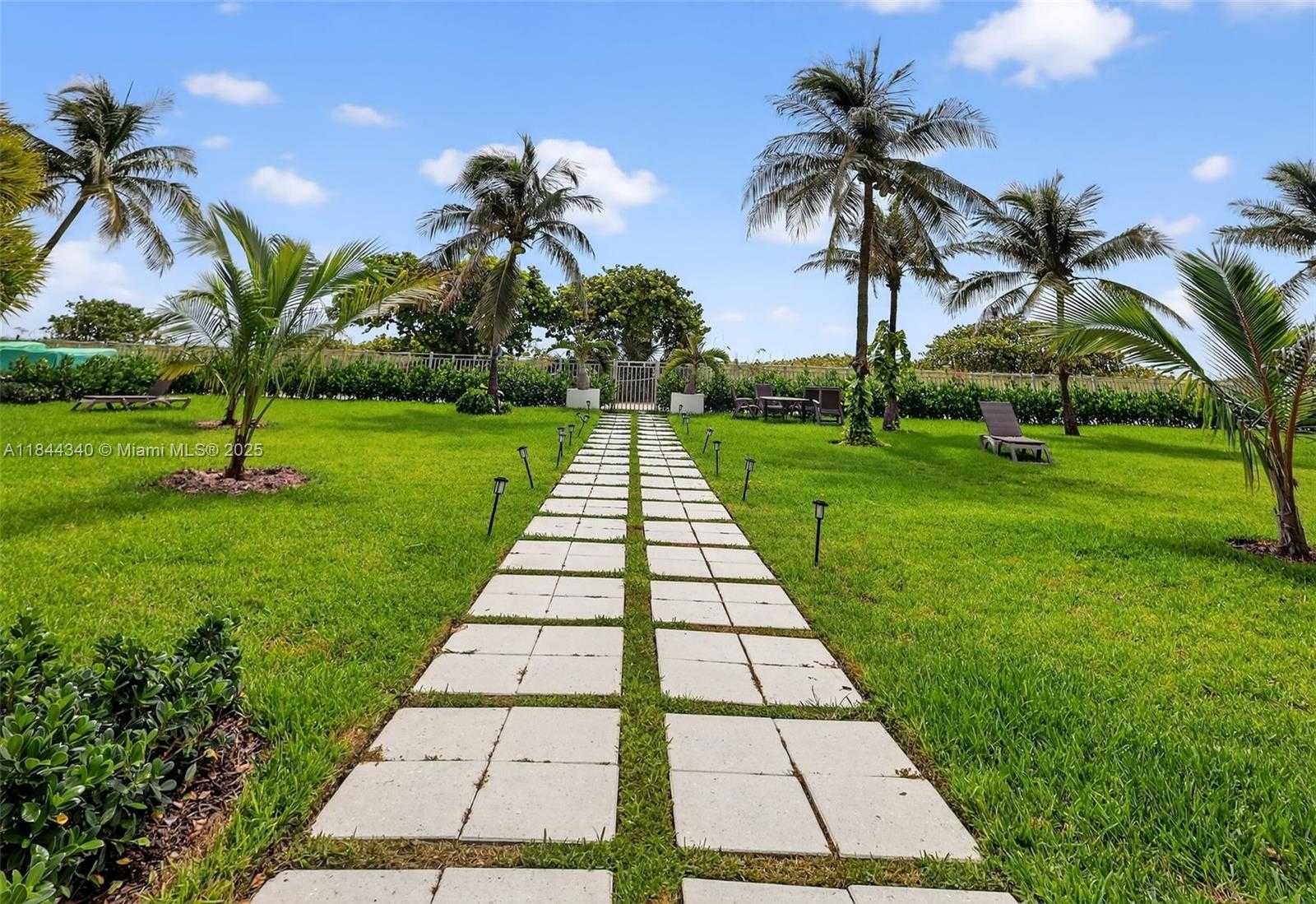Small Image of 9511 COLLINS AVE #410, Surfside Number 37
