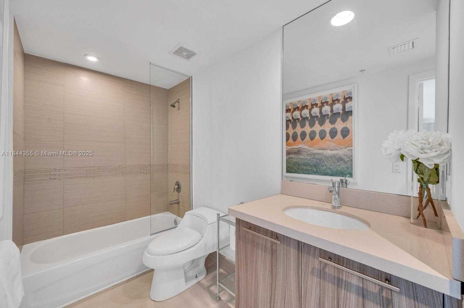 Small Image of 6700 INDIAN CREEK DR #1404, Miami Beach Number 12