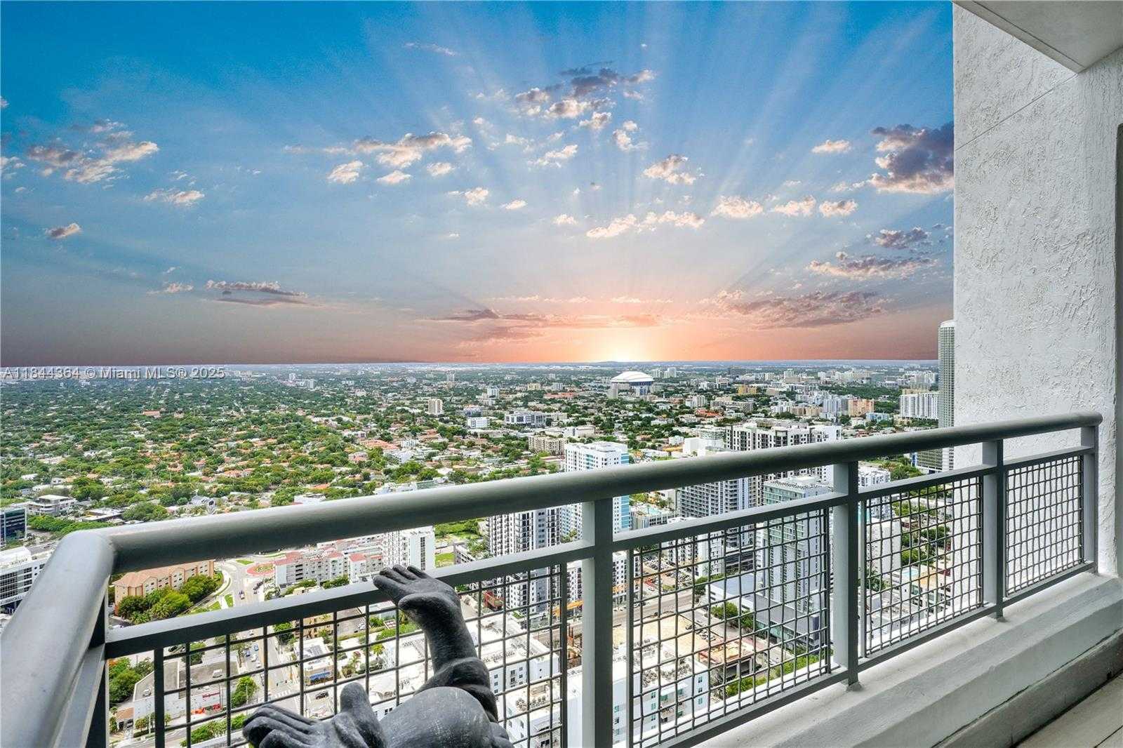 Small Image of 60 SOUTH WEST 13 ST #4411, Miami Number 16