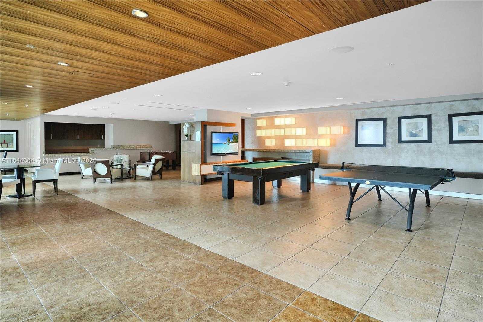 Small Image of 60 SOUTH WEST 13 ST #4411, Miami Number 21