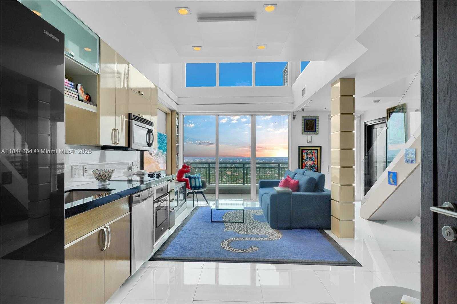 Small Image of 60 SOUTH WEST 13 ST #4411, Miami Number 36