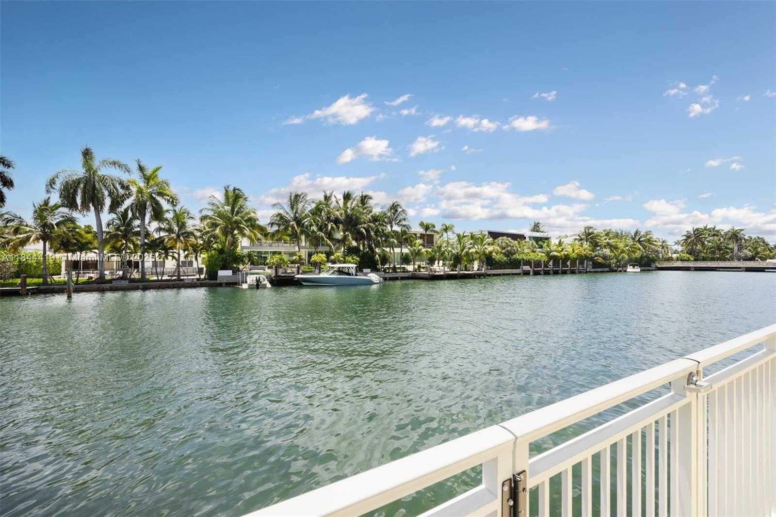 Small Image of 9500 WEST BAY HARBOR DR #4F, Bay Harbor Islands Number 23