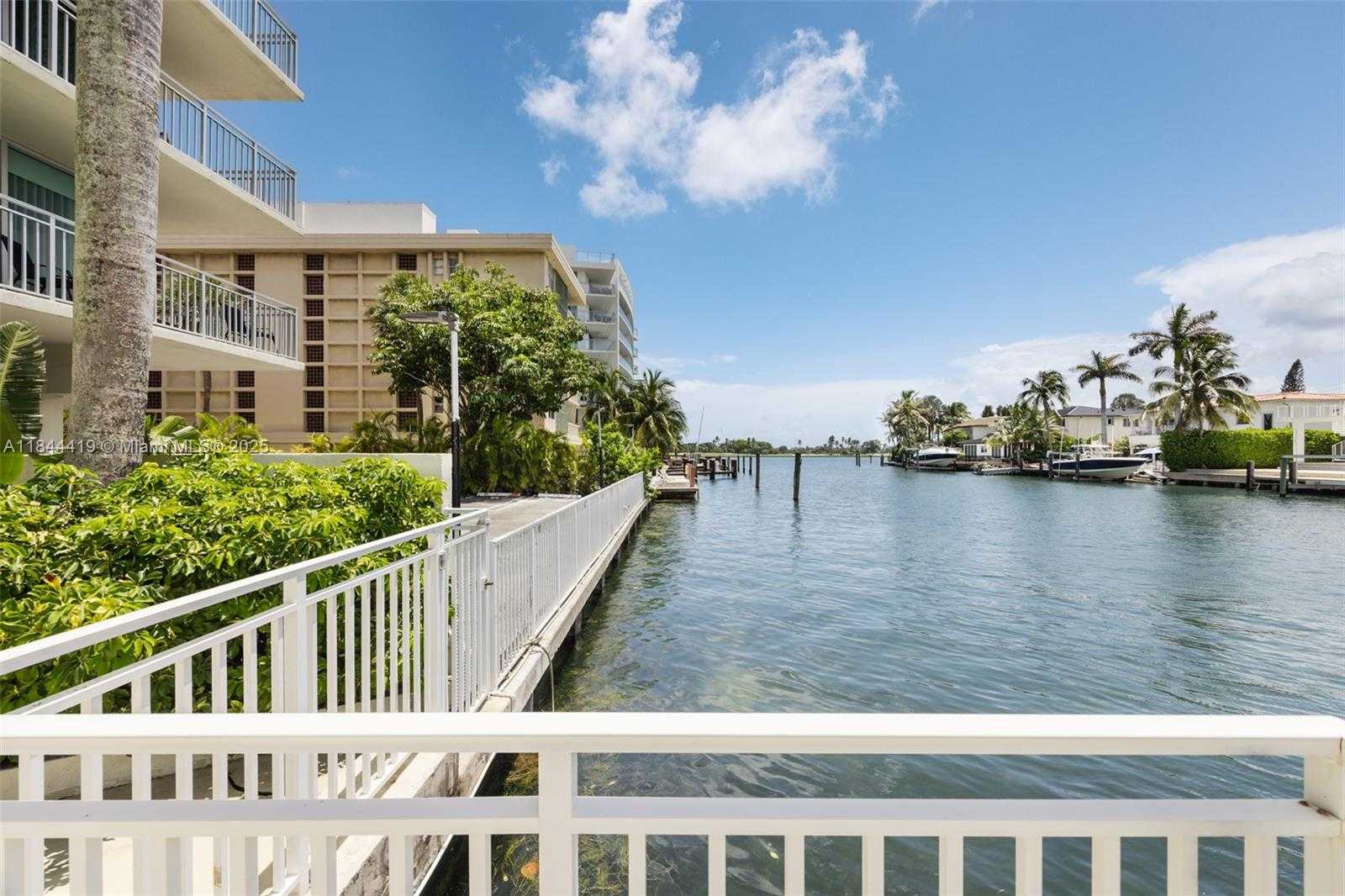 Small Image of 9500 WEST BAY HARBOR DR #4F, Bay Harbor Islands Number 25