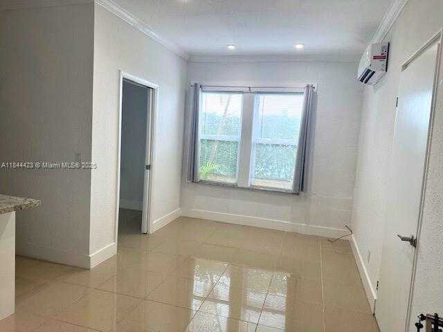 Small Image of 126 MENDOZA AVE #3, Coral Gables Number 6