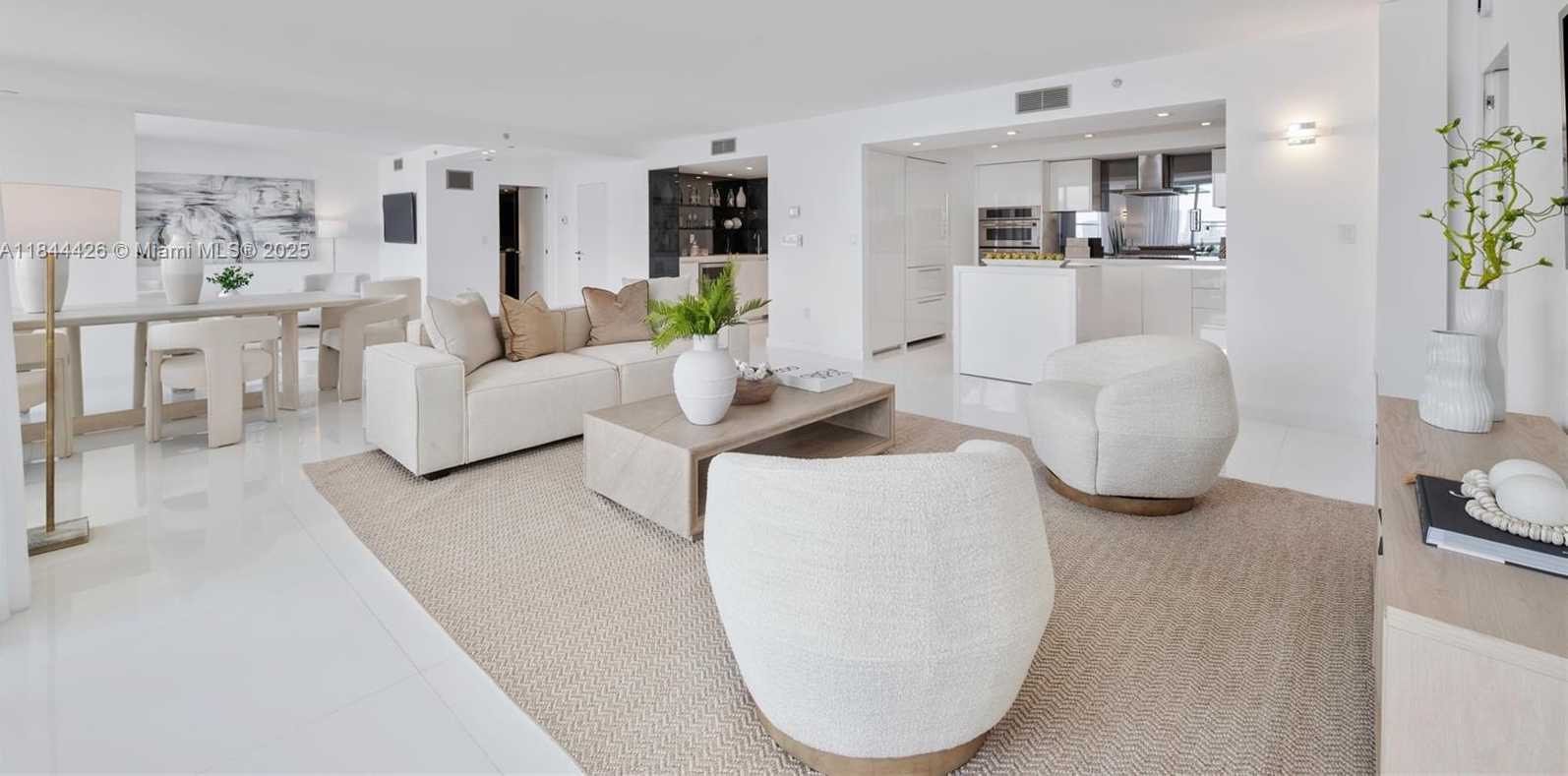 Small Image of 1800 SUNSET HARBOUR DRIVE #1702/4, Miami Beach Number 17