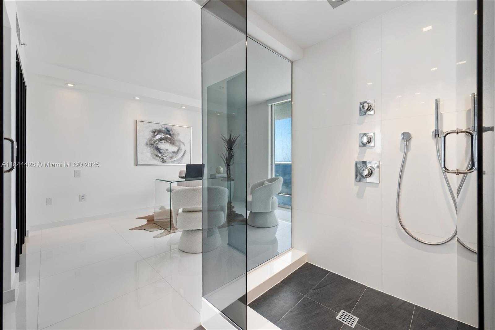 Small Image of 1800 SUNSET HARBOUR DRIVE #1702/4, Miami Beach Number 46