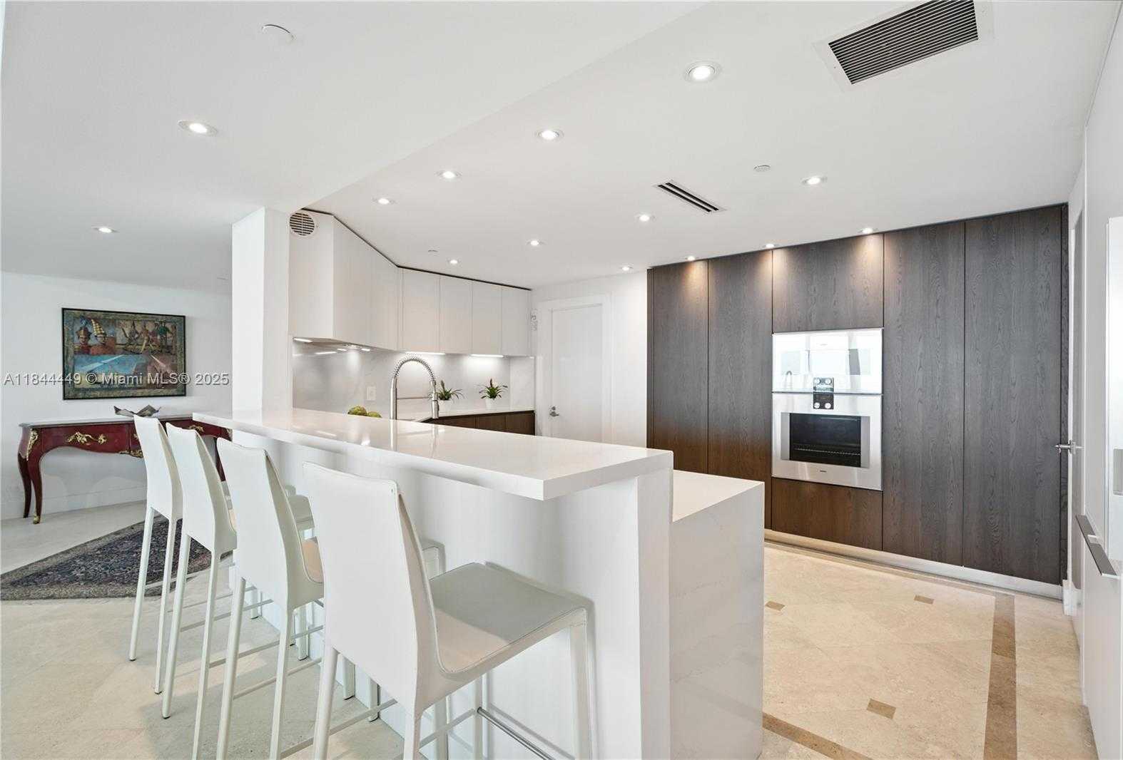 Small Image of 1643 BRICKELL AVE #2506, Miami Number 2