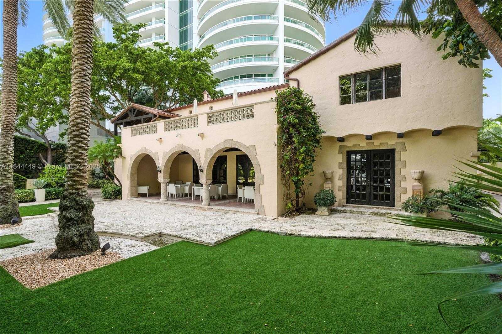 Small Image of 1643 BRICKELL AVE #2506, Miami Number 24