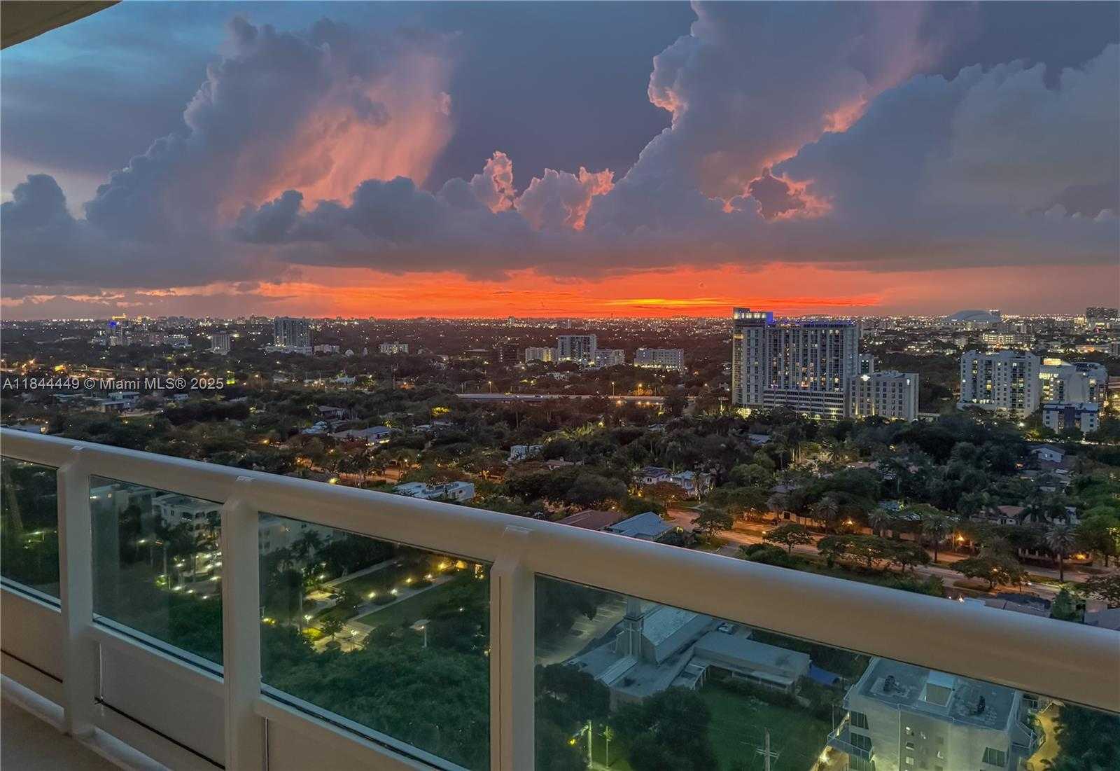 Small Image of 1643 BRICKELL AVE #2506, Miami Number 33