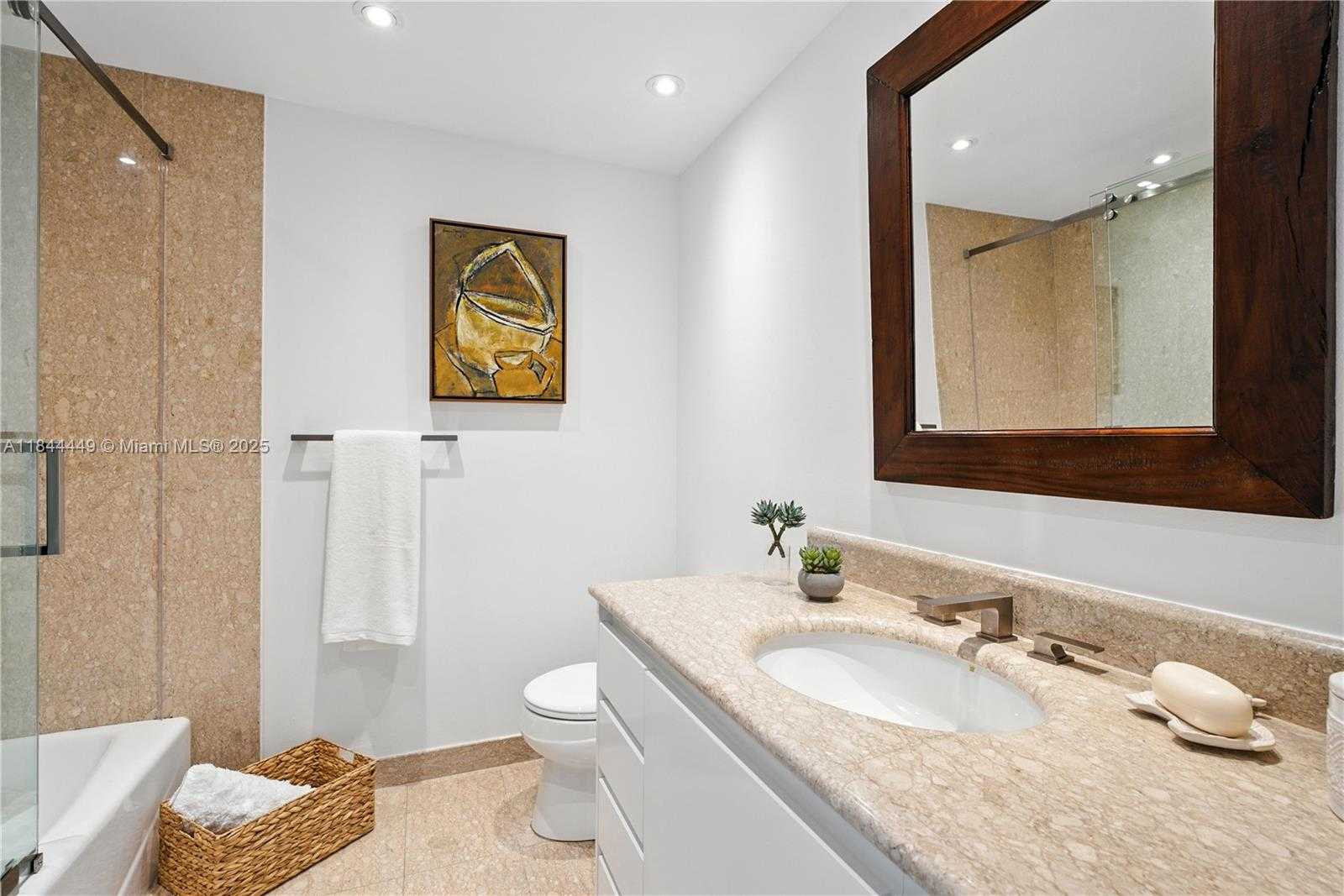 Small Image of 1643 BRICKELL AVE #2506, Miami Number 7
