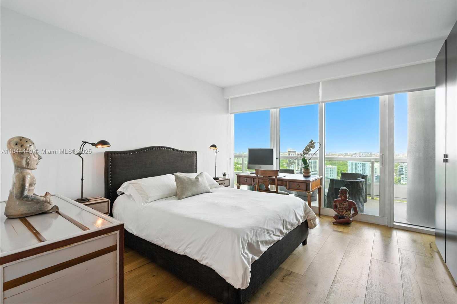 Small Image of 1643 BRICKELL AVE #2506, Miami Number 8
