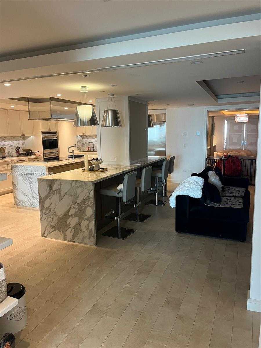 Small Image of 20201 EAST COUNTRY CLUB DR #2809, Aventura Number 5