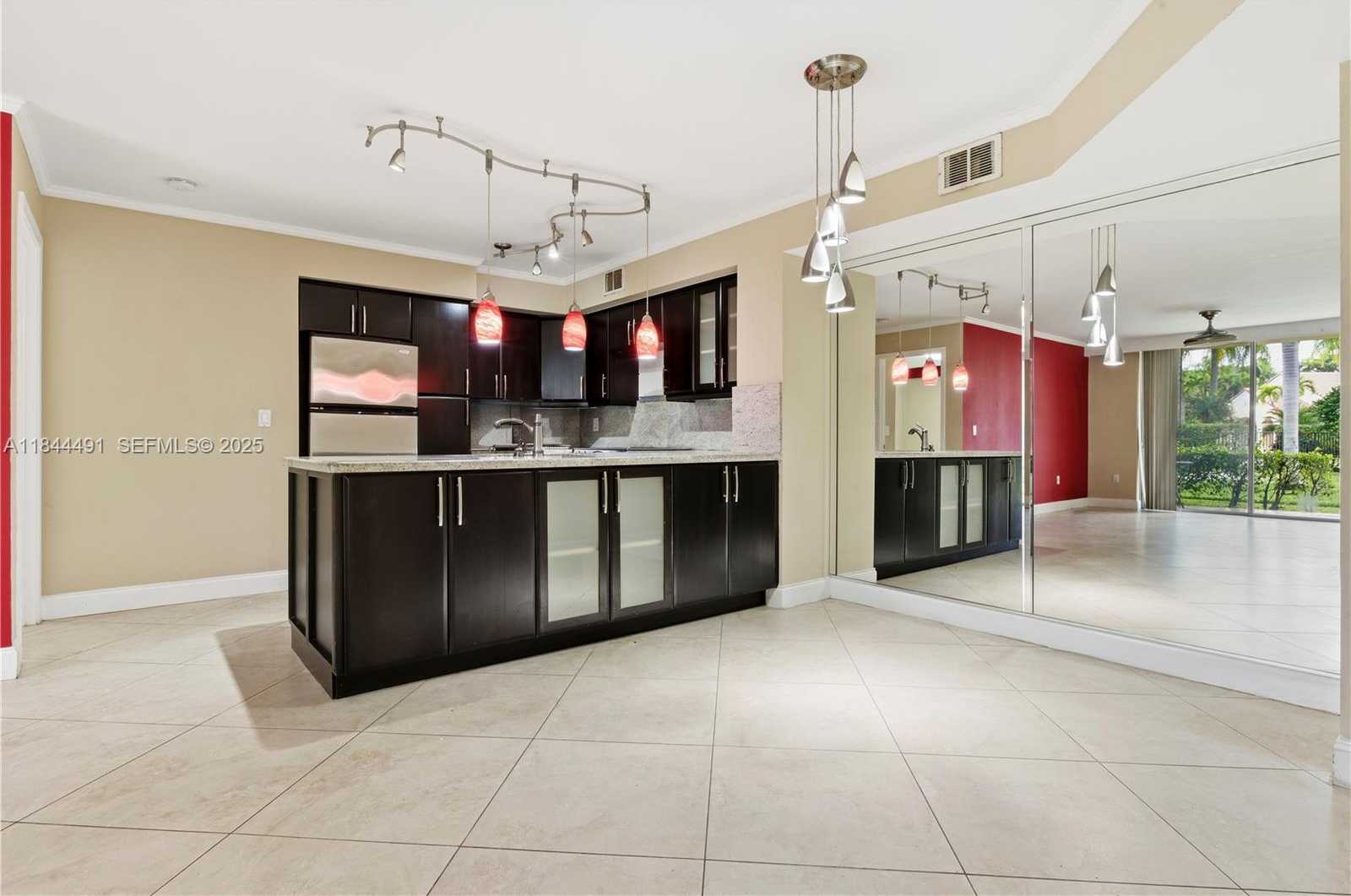 Small Image of 1733 VILLAGE BLVD #108, West Palm Beach Number 2