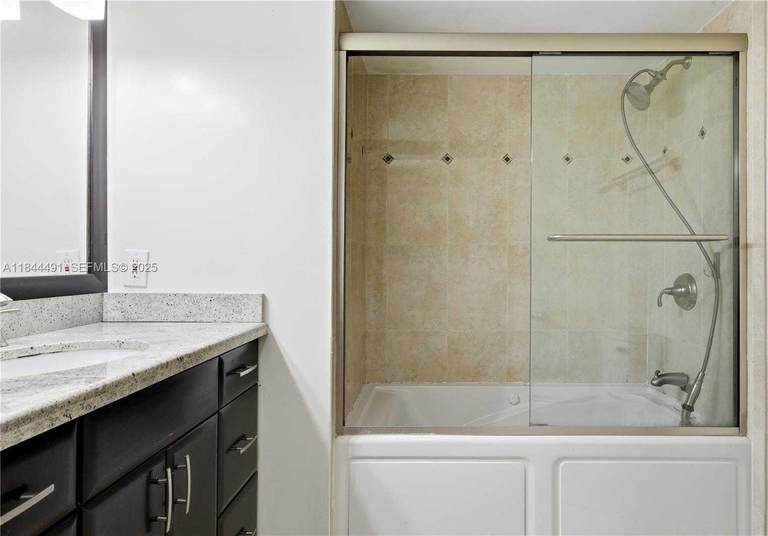 Small Image of 1733 VILLAGE BLVD #108, West Palm Beach Number 5