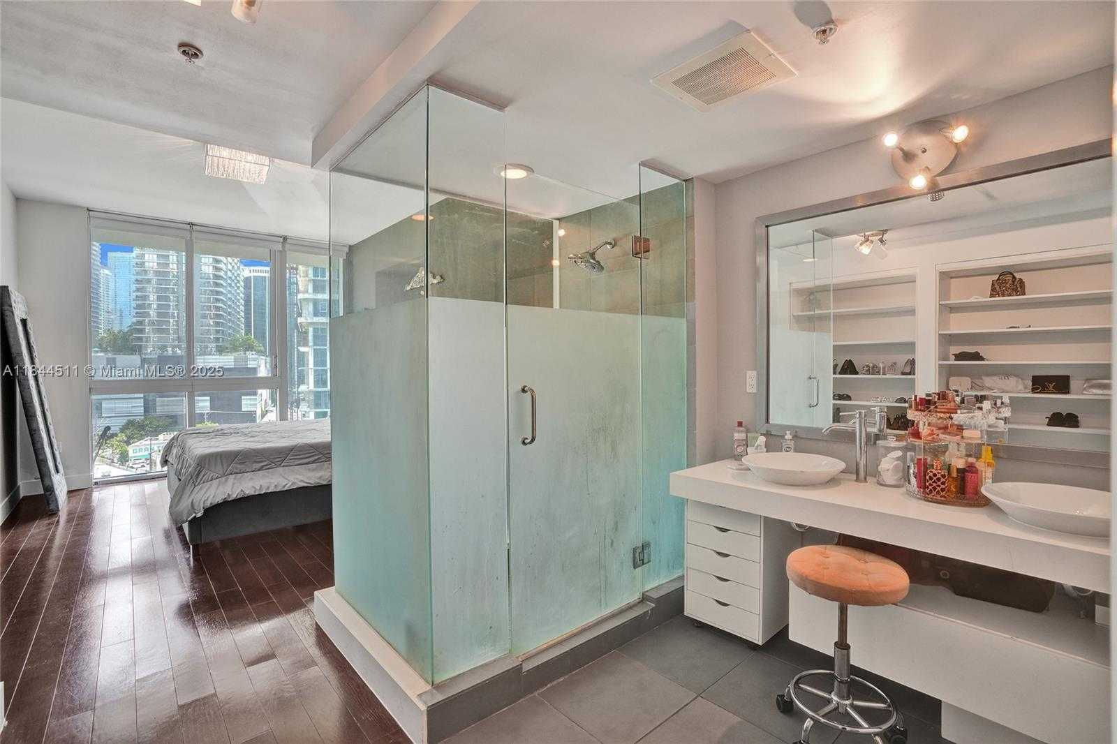 Small Image of 92 SOUTH WEST 3RD ST #905, Miami Number 23