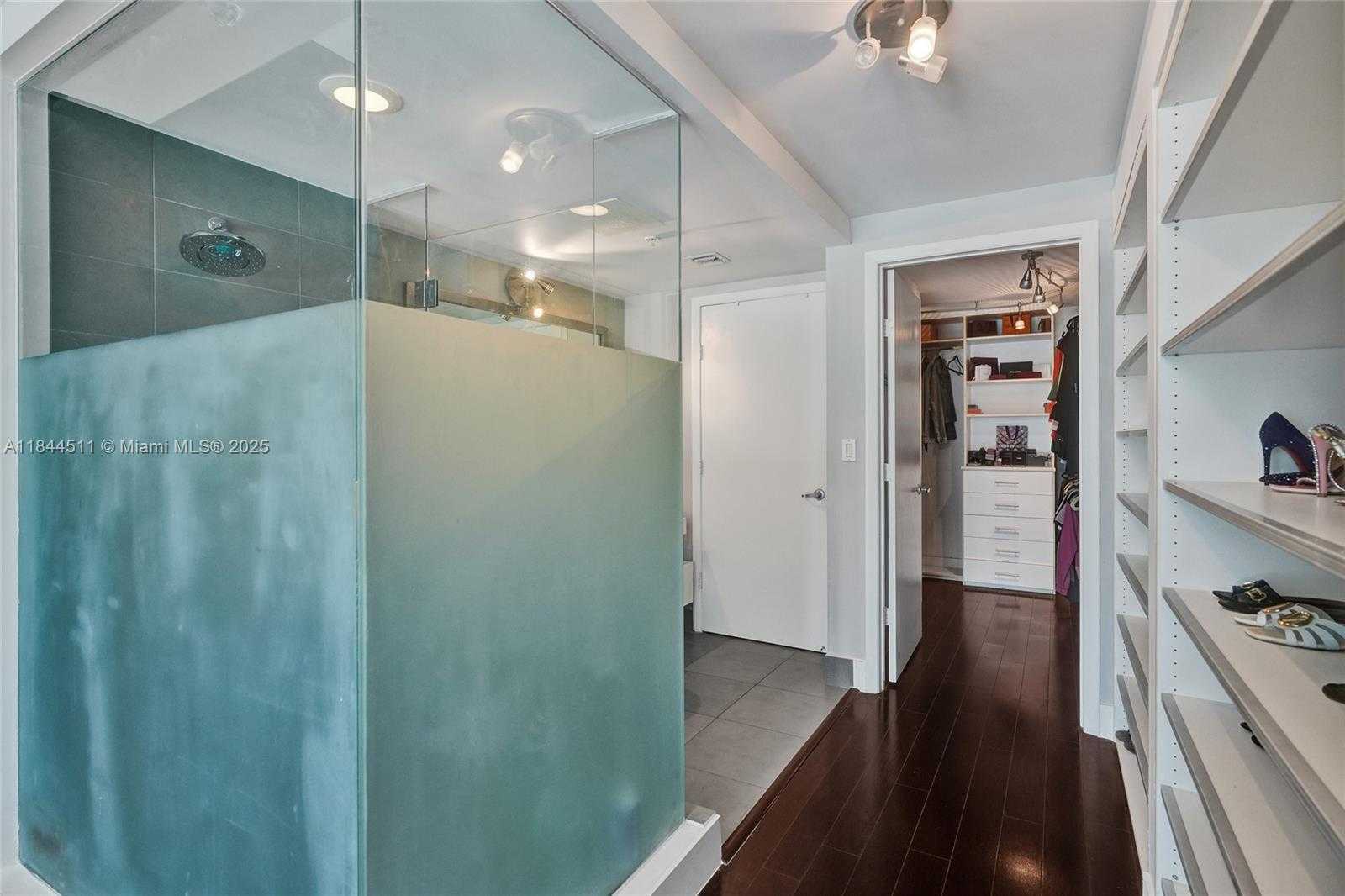 Small Image of 92 SOUTH WEST 3RD ST #905, Miami Number 24