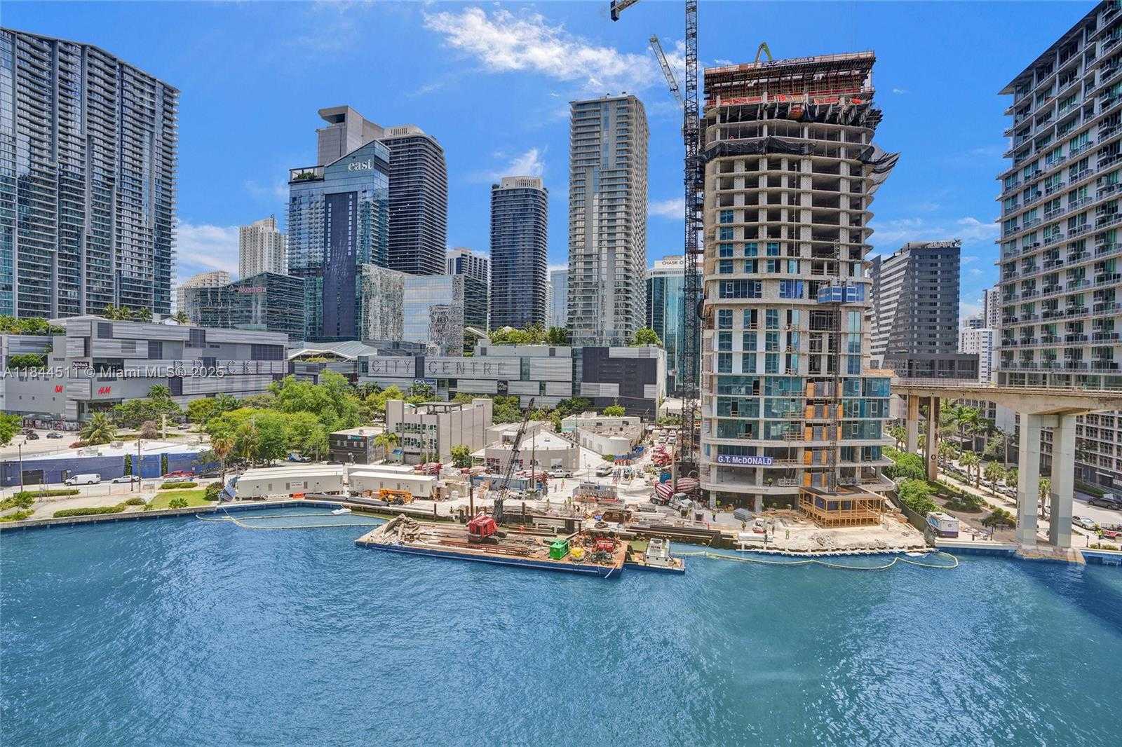 Small Image of 92 SOUTH WEST 3RD ST #905, Miami Number 3