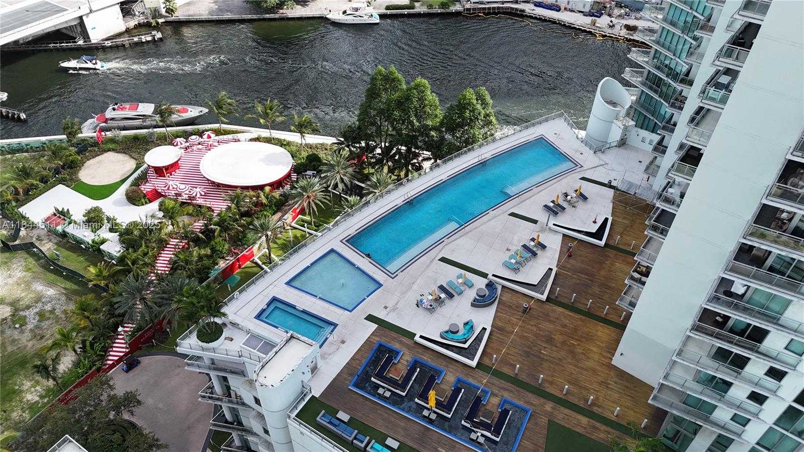 Small Image of 92 SOUTH WEST 3RD ST #905, Miami Number 40