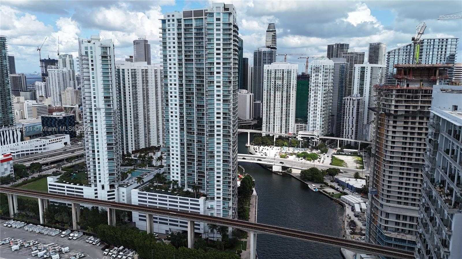 Small Image of 92 SOUTH WEST 3RD ST #905, Miami Number 42