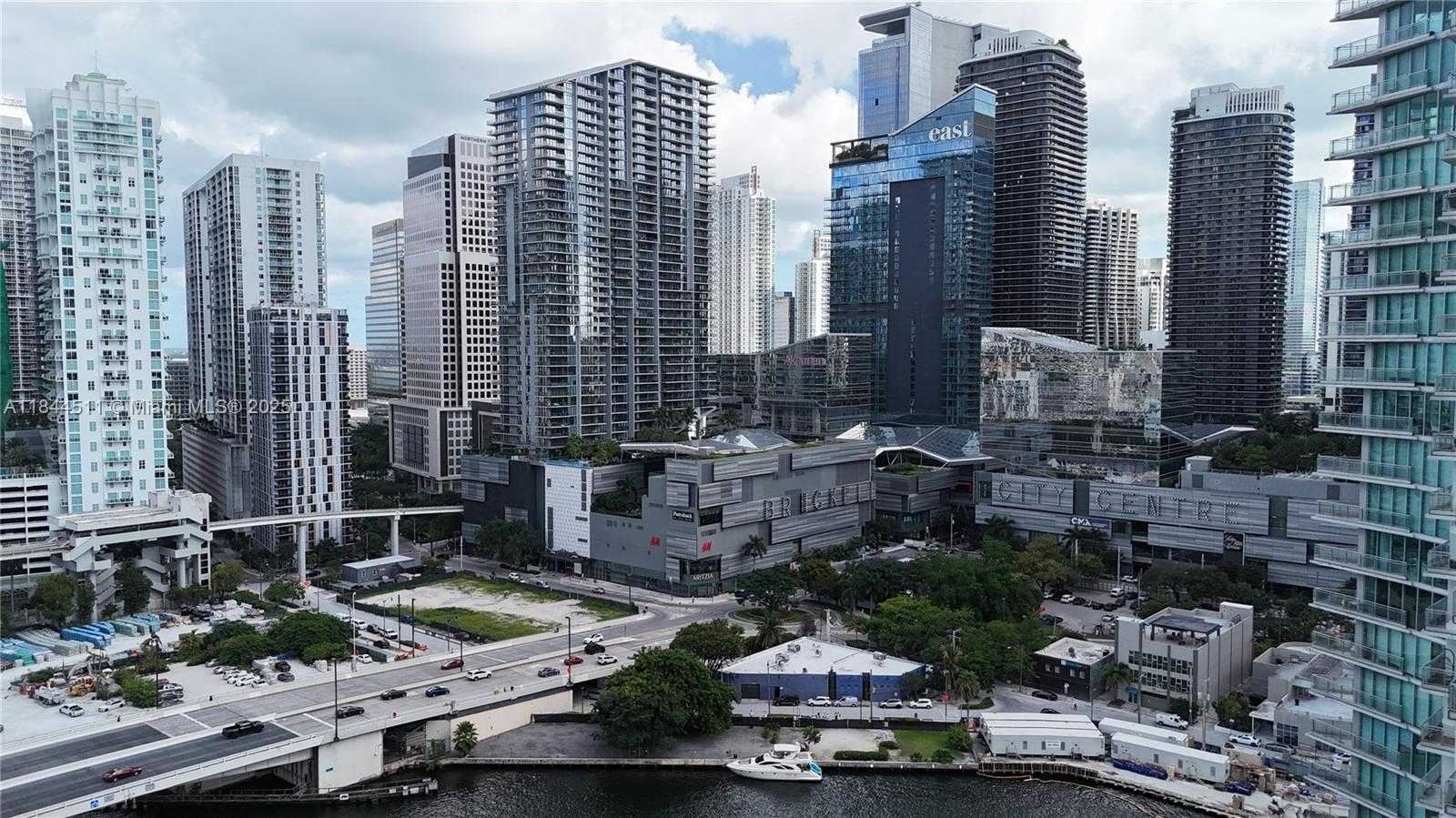 Small Image of 92 SOUTH WEST 3RD ST #905, Miami Number 43