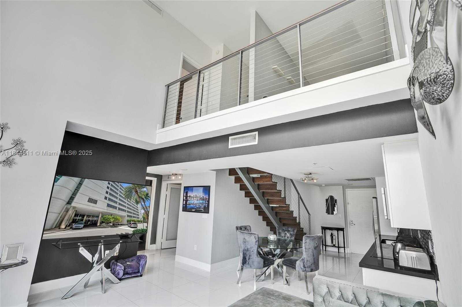 Small Image of 92 SOUTH WEST 3RD ST #905, Miami Number 7