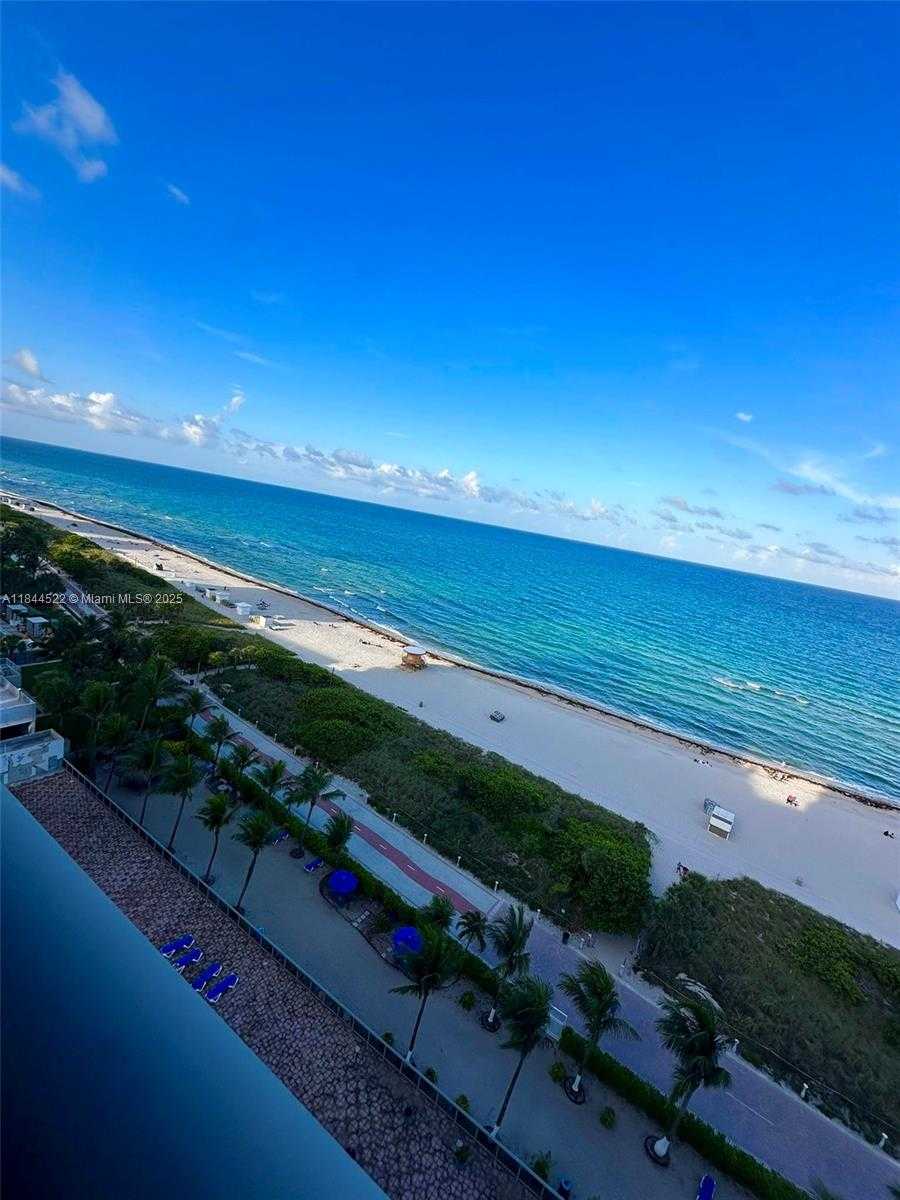 Small Image of 6039 COLLINS AVE #1517, Miami Beach Number 2