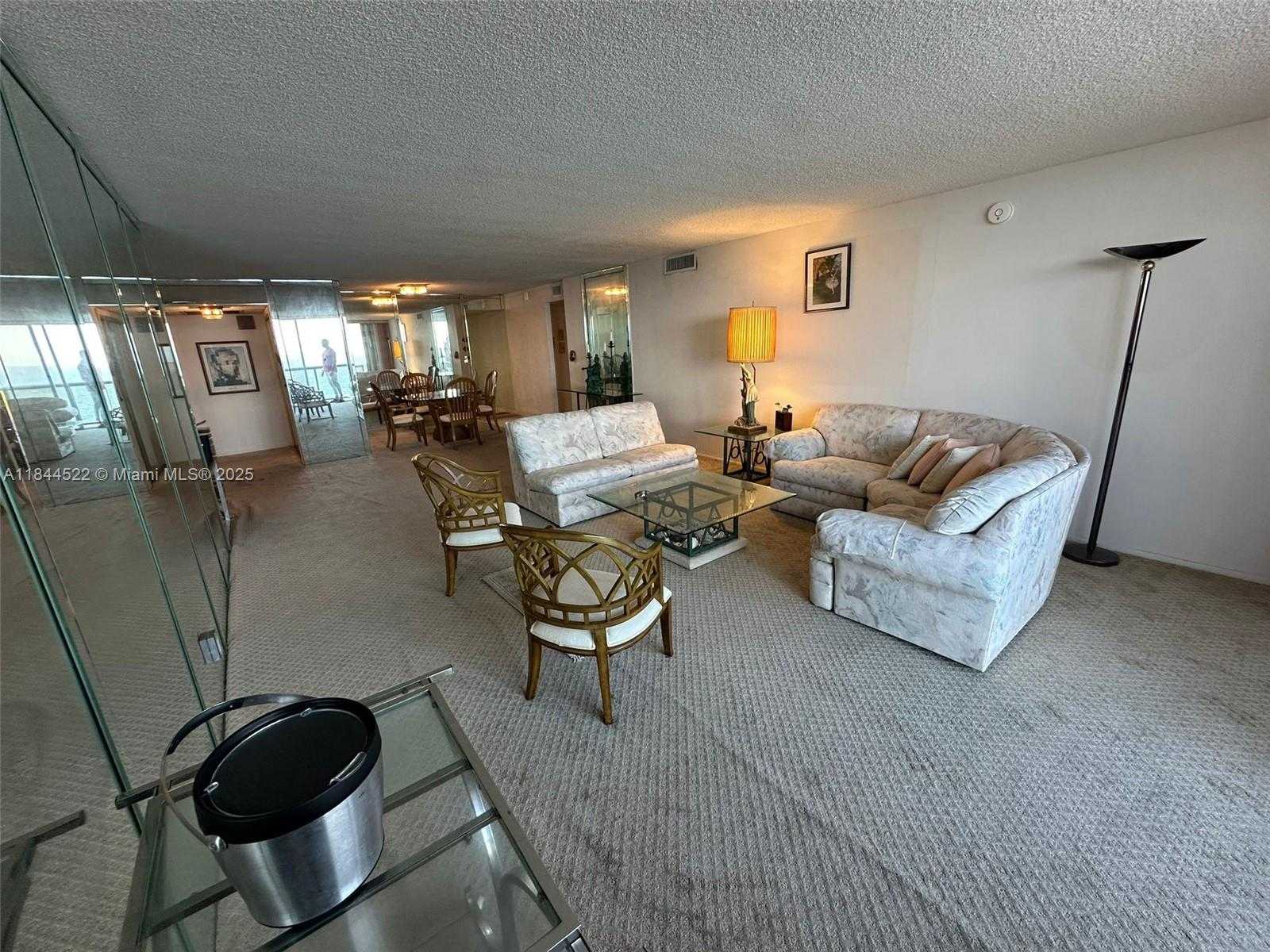 Small Image of 6039 COLLINS AVE #1517, Miami Beach Number 23