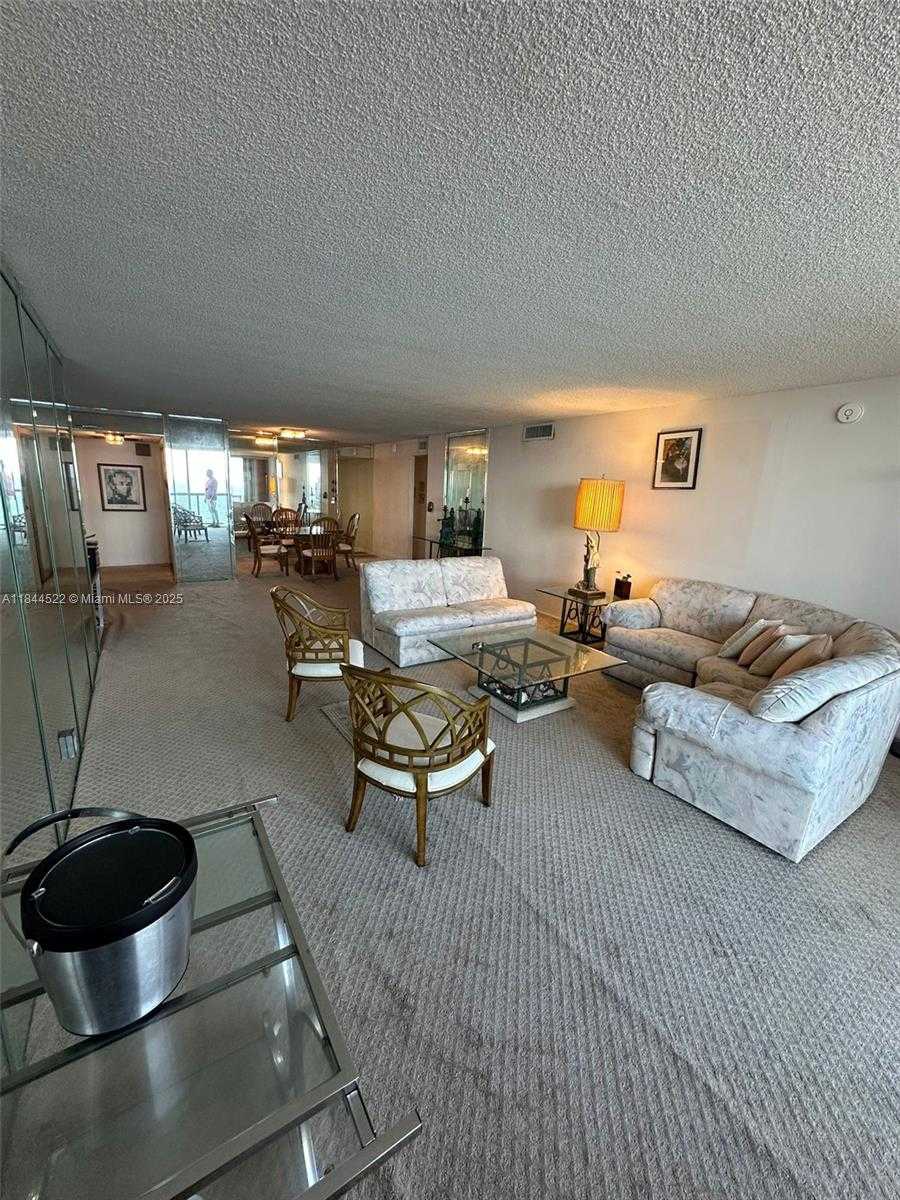 Small Image of 6039 COLLINS AVE #1517, Miami Beach Number 5