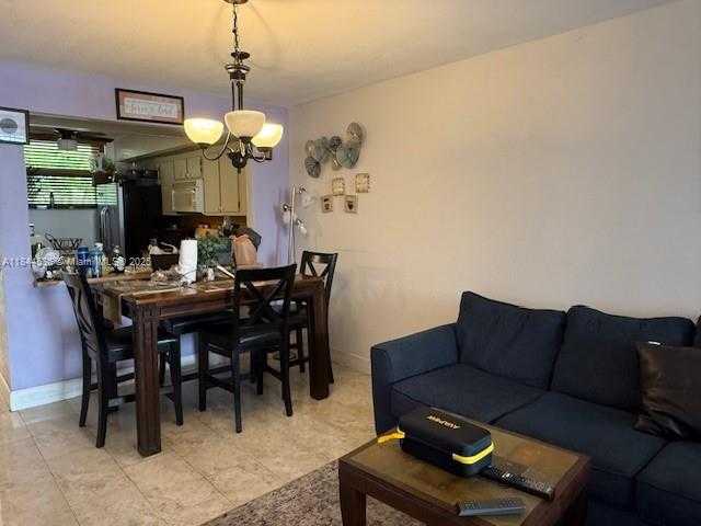 Small Image of 109 LAKE EMERALD DR #202, Oakland Park Number 8