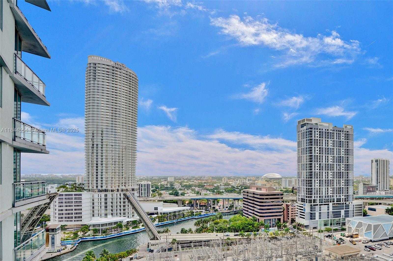 Small Image of 92 SOUTH WEST 3RD ST #2106, Miami Number 21