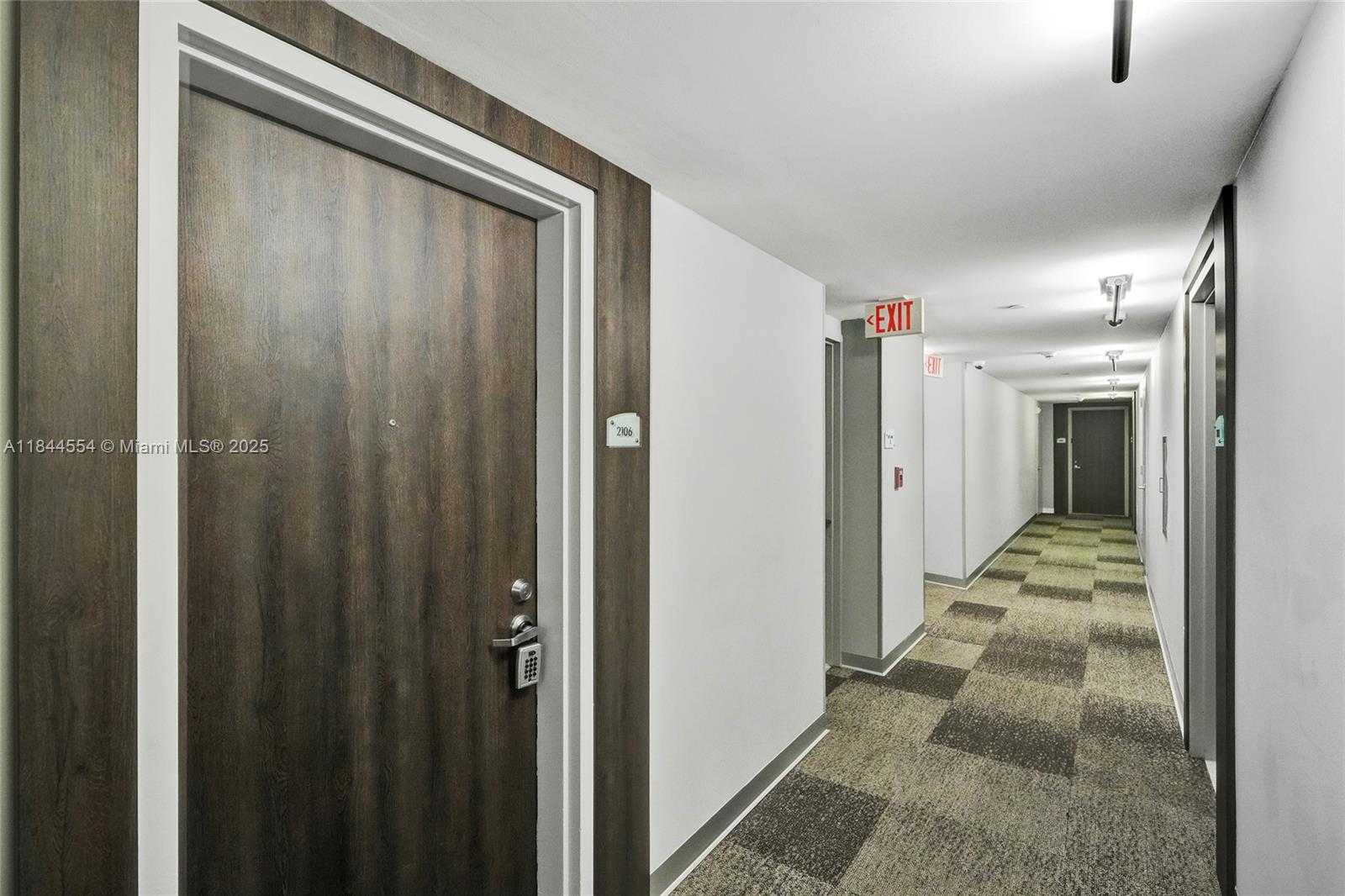 Small Image of 92 SOUTH WEST 3RD ST #2106, Miami Number 26