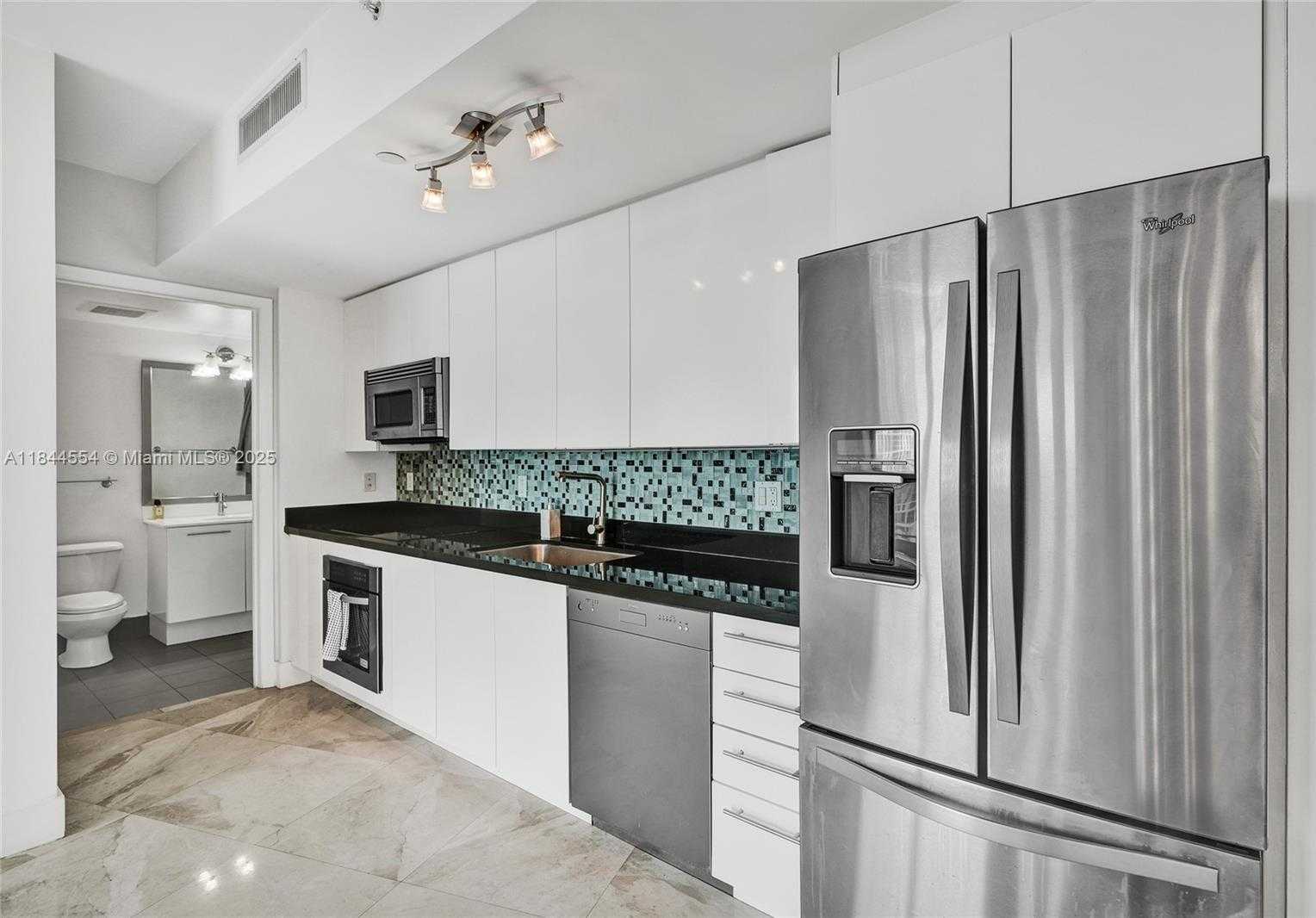 Small Image of 92 SOUTH WEST 3RD ST #2106, Miami Number 4