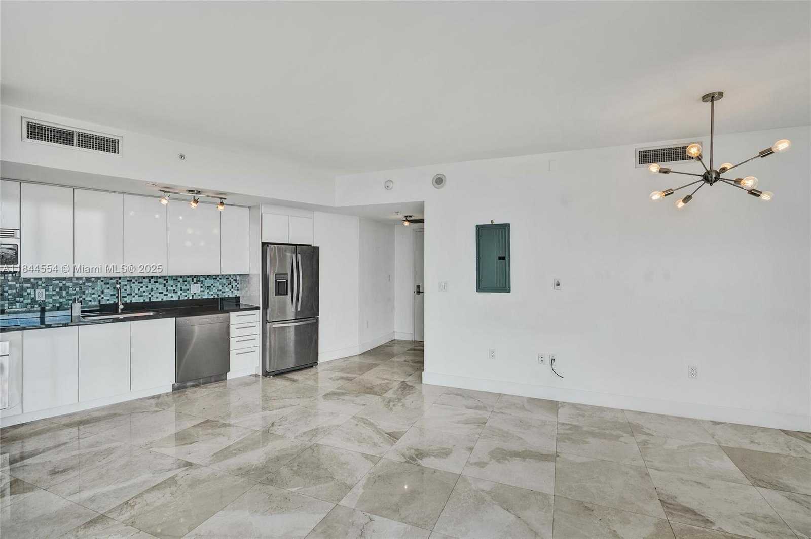 Small Image of 92 SOUTH WEST 3RD ST #2106, Miami Number 6