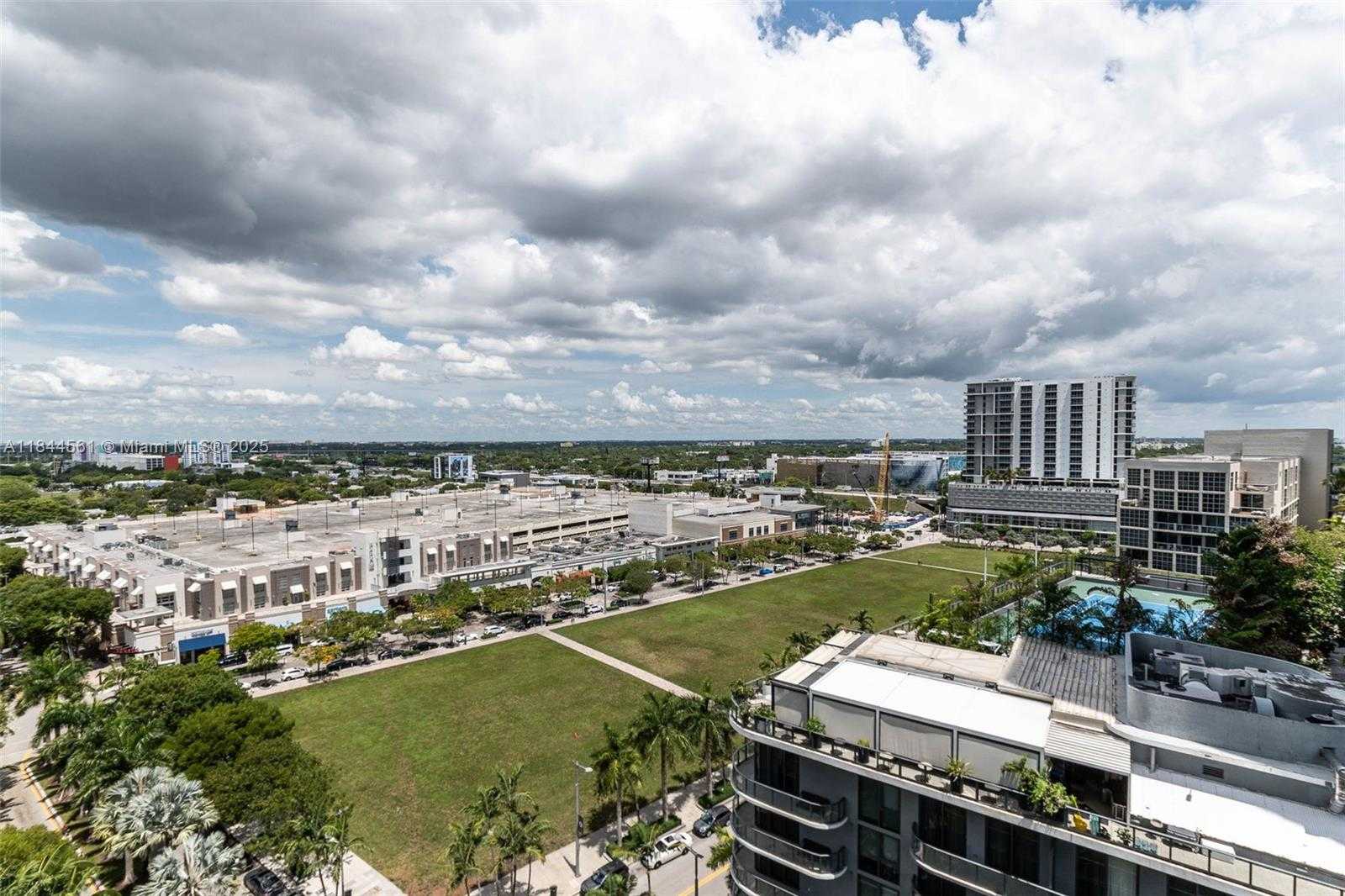 Small Image of 3301 NORTH EAST 1ST AVE #H1211, Miami Number 18