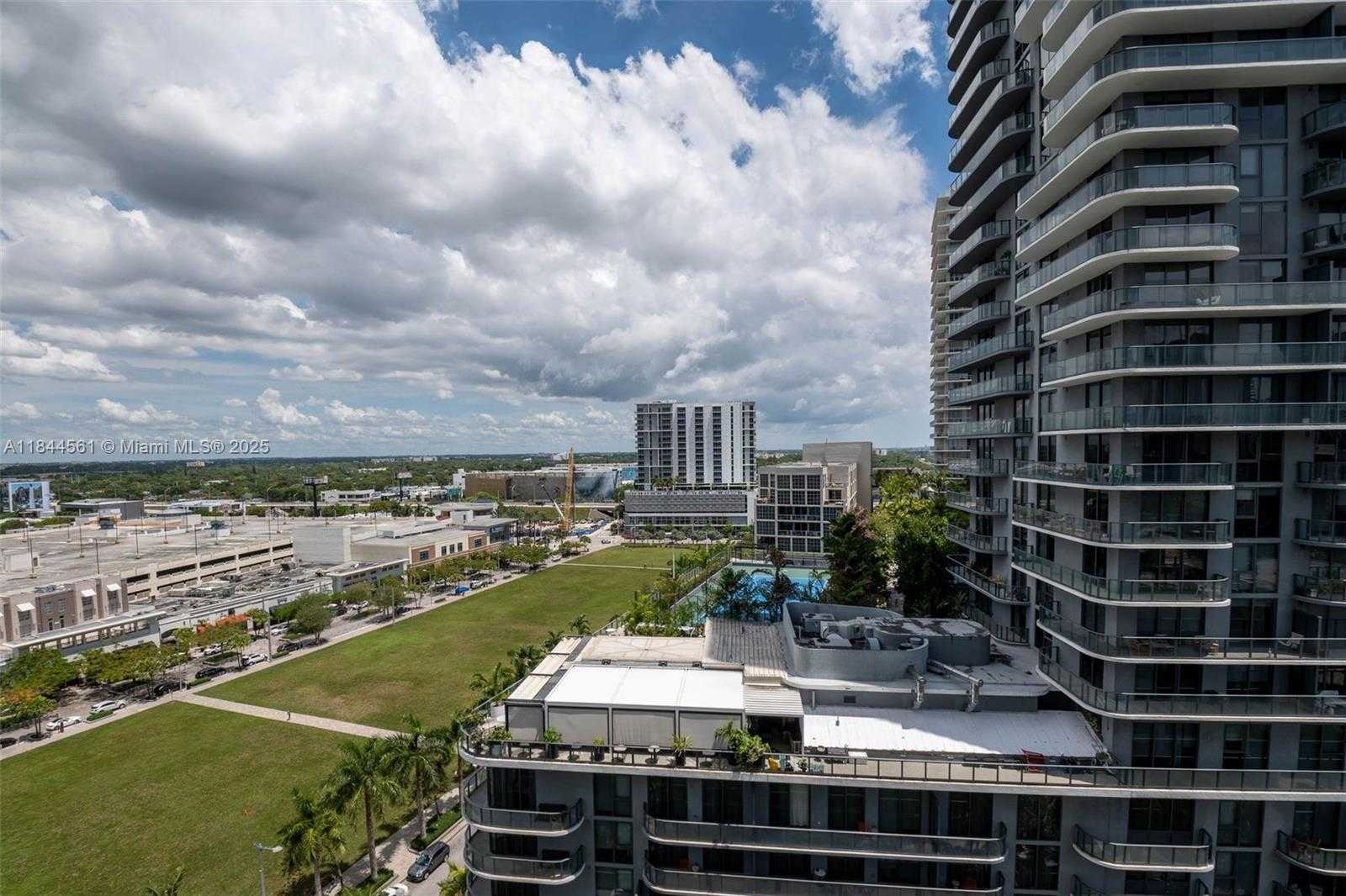 Small Image of 3301 NORTH EAST 1ST AVE #H1211, Miami Number 22