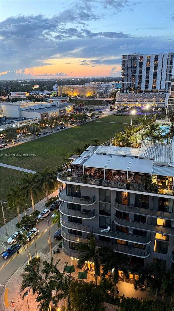 Small Image of 3301 NORTH EAST 1ST AVE #H1211, Miami Number 24