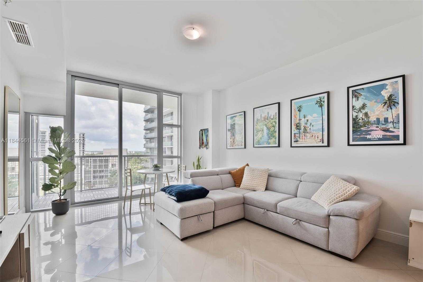 Small Image of 3301 NORTH EAST 1ST AVE #H1211, Miami Number 6