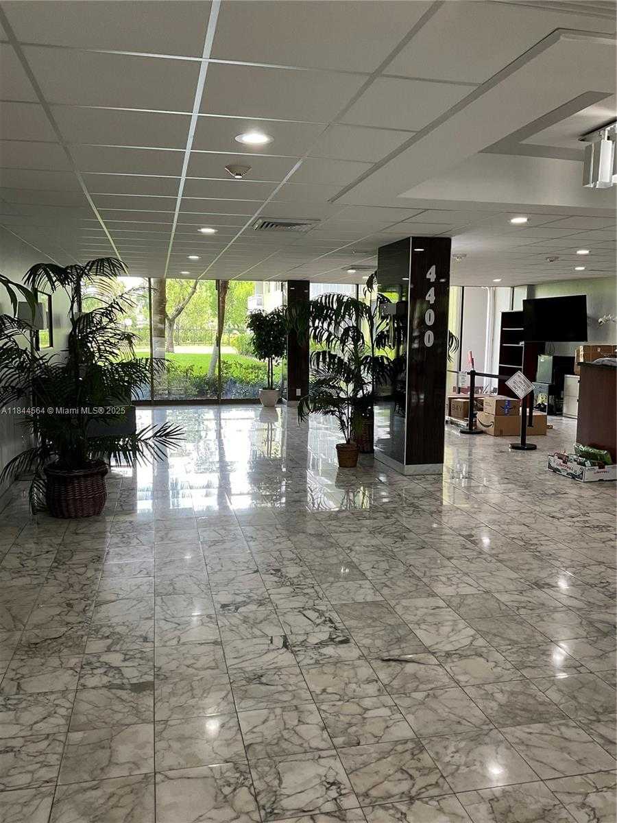 Small Image of 4400 HILLCREST DR #805A, Hollywood Number 100