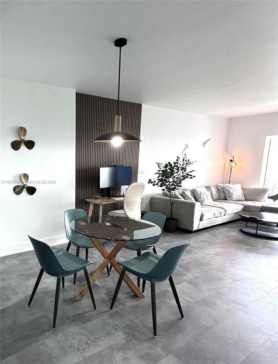 Small Image of 4400 HILLCREST DR #805A, Hollywood Number 18