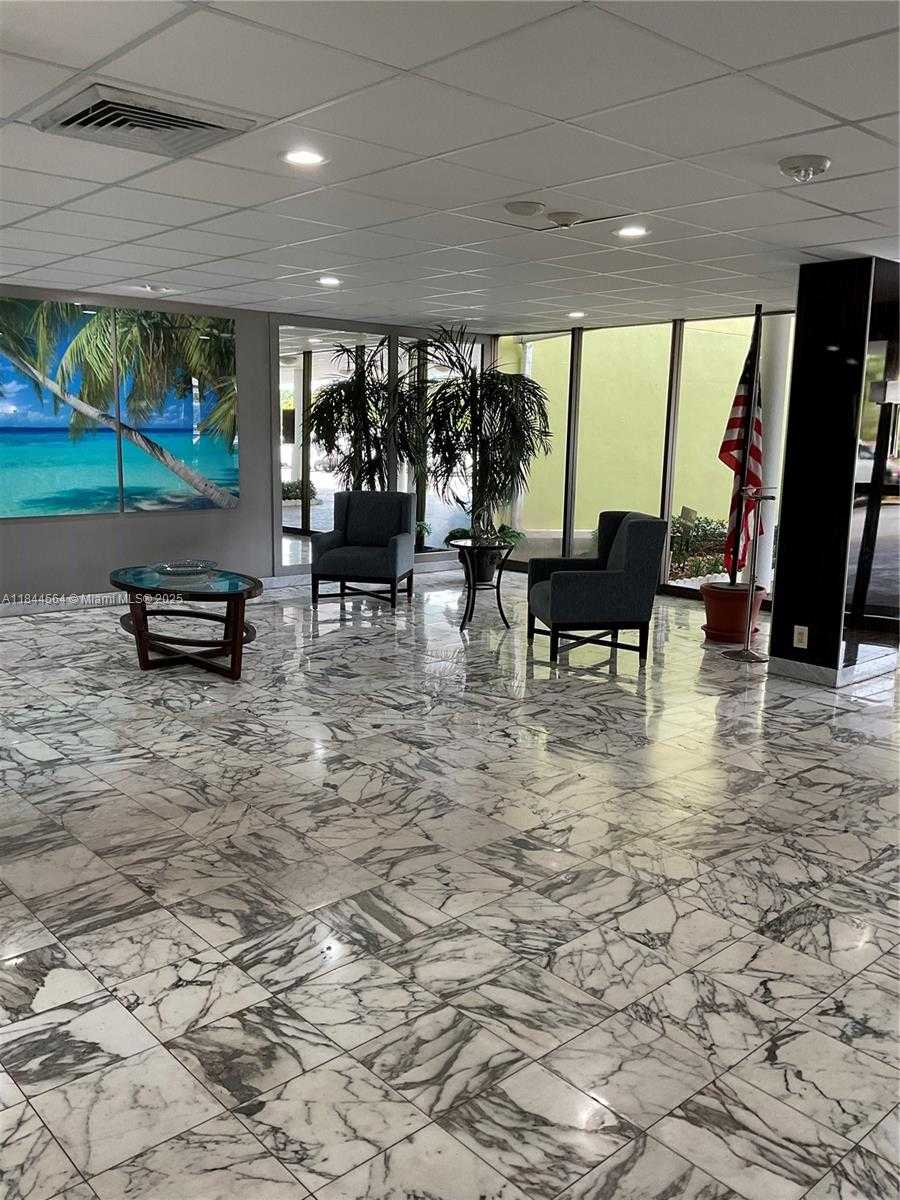 Small Image of 4400 HILLCREST DR #805A, Hollywood Number 99