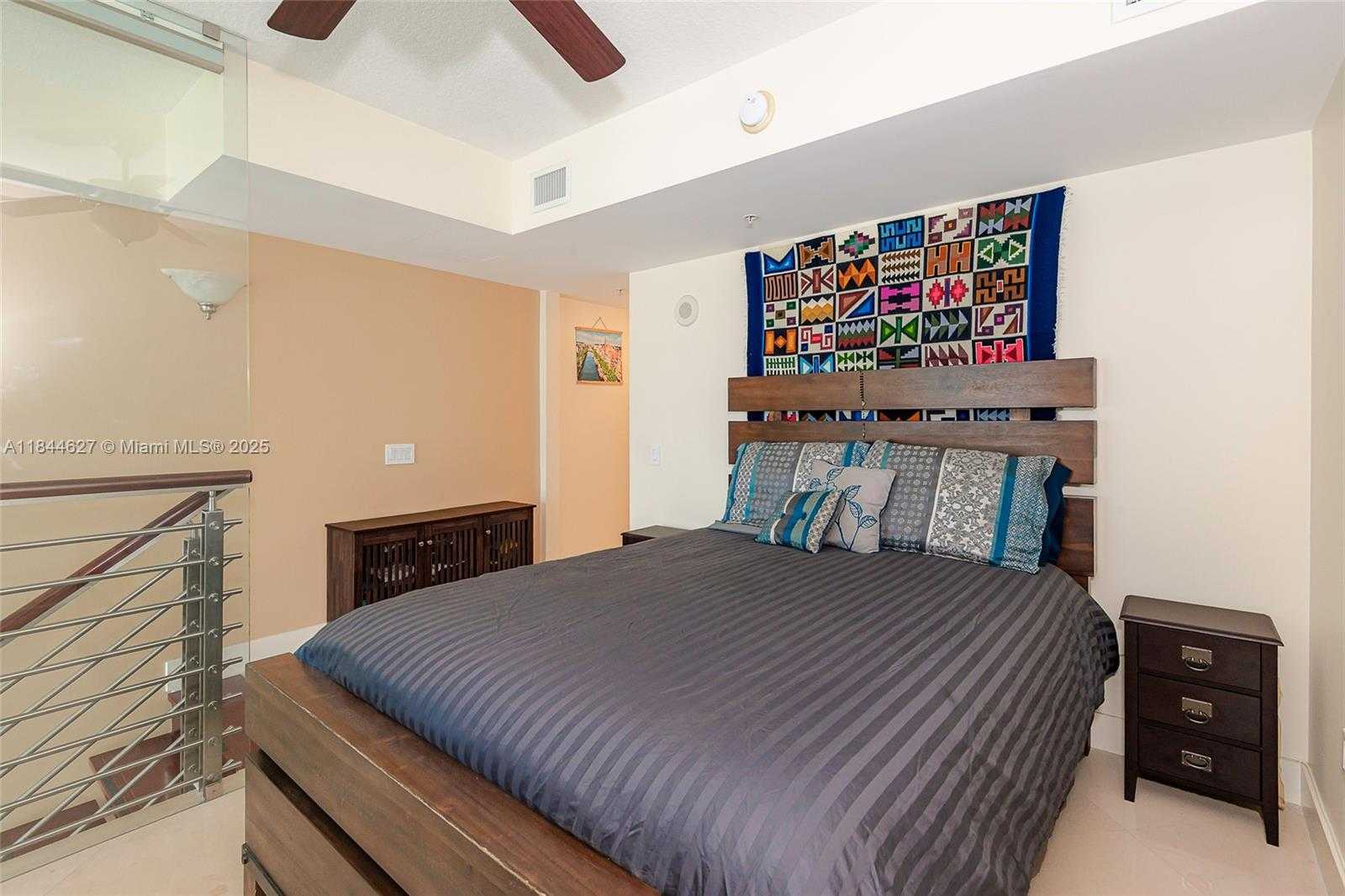Small Image of 41 SOUTH EAST 5TH ST #1503, Miami Number 21